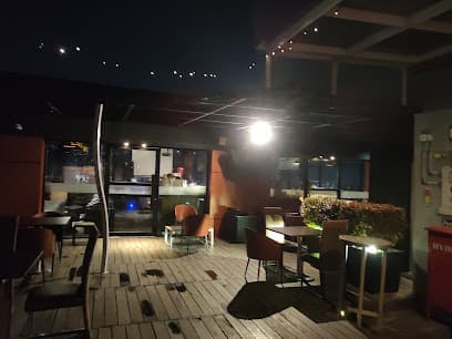 SKY LOUNGE