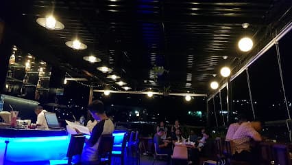 The Roof Bar and Lounge Front One Hotel Jayapura photo 1