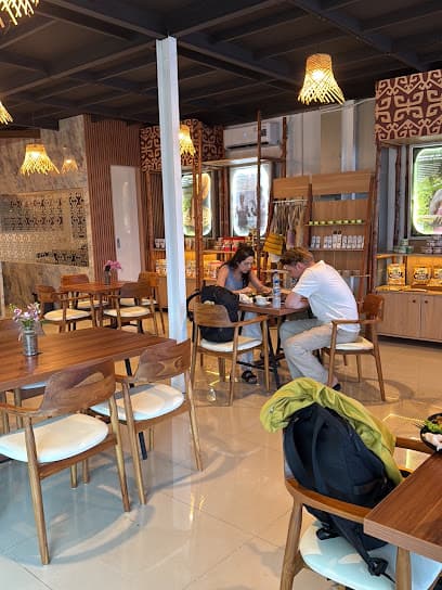 Doberai Lounge and Gallery photo 1