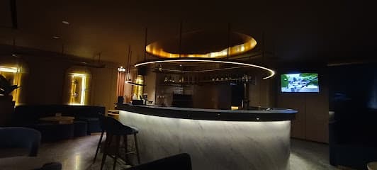 SKY the Oasis Rooftop Bar & Lounge