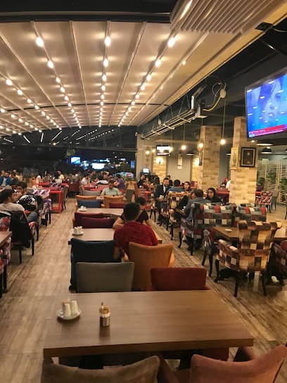 Mehzem Cafe & Bistro photo 1