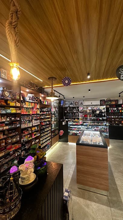 La Paz Smoke Shop photo 3