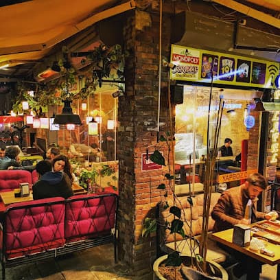 FALAFELLA ( FALAFEL, NARGİLE, SHISHA ,OYUN, OKEY, 101, TABU, MONOPOLY, FASTFOOD, HAMBURGER TOST, ÇAY, KAHVE, WAFFLE, DONDURMA