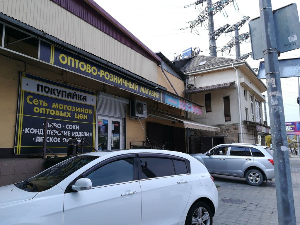 Street view near GS Lounge