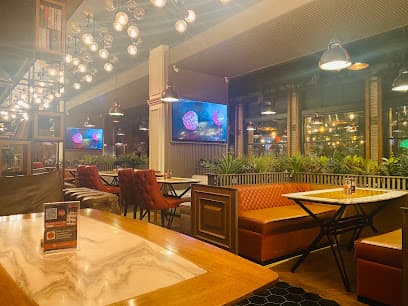 Social Lounge Restaurant Cafe