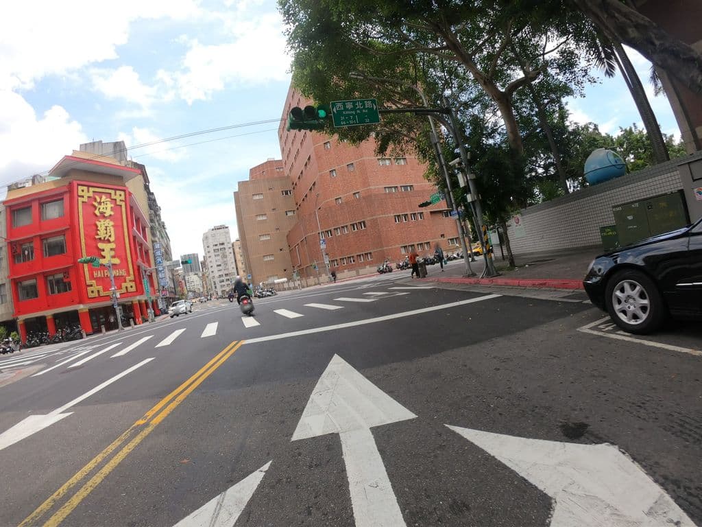 Street view near シーシャ屋 はっち 台北店 日式八煙珈琲 shisha place