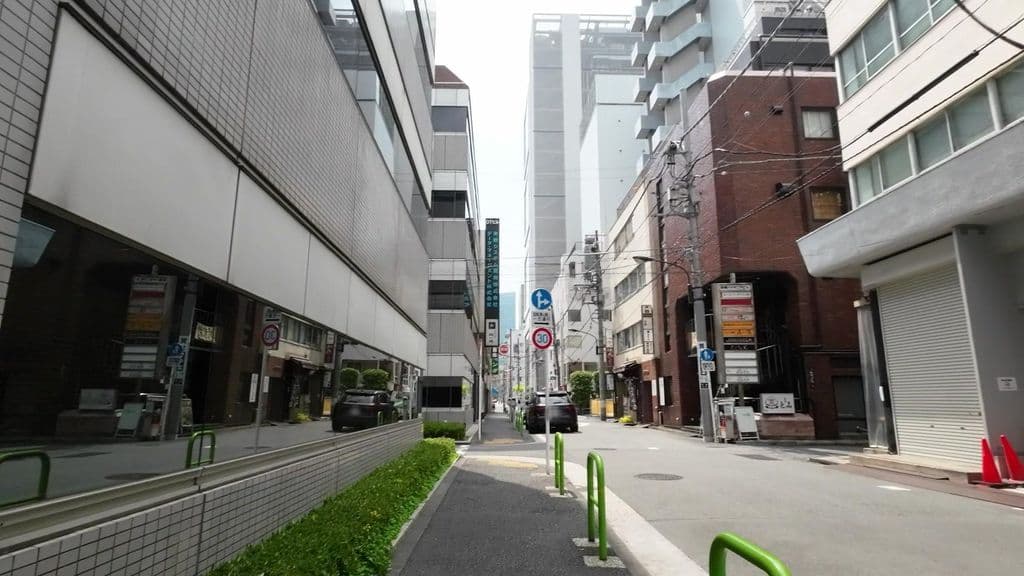 Street view near シーシャカフェ&バーcharcoal 新橋虎ノ門店