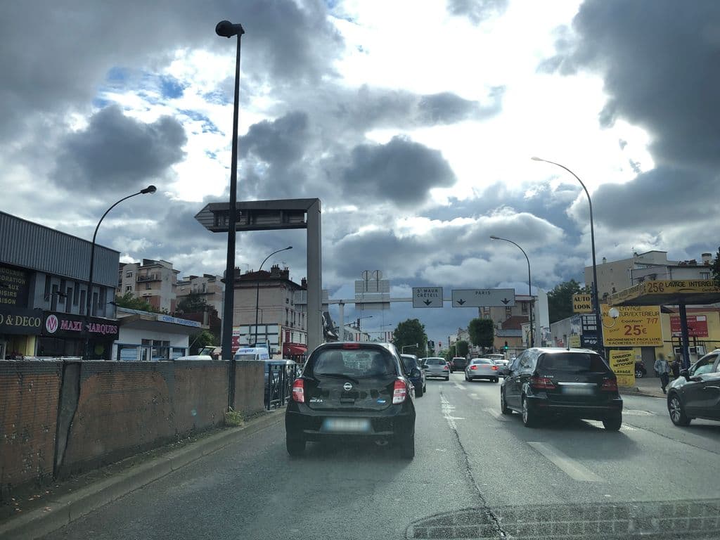 Street view near Chich'house