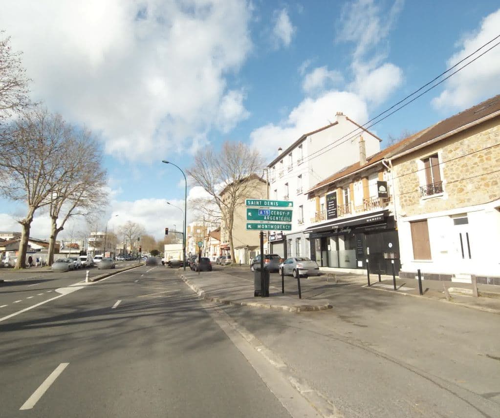 Street view near So Lounge