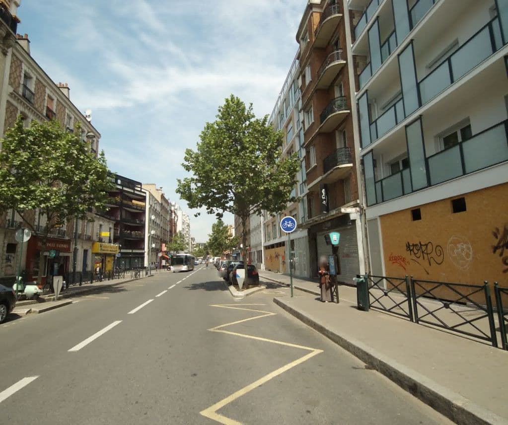 Street view near Le Patio