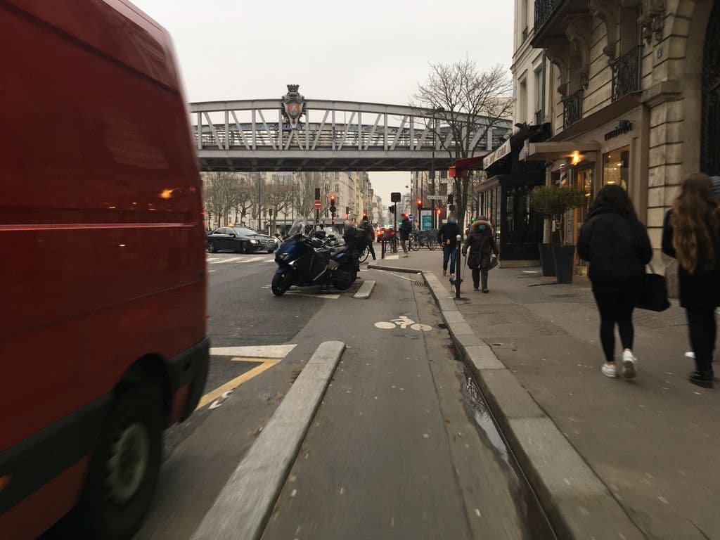 Street view near La Chich'art