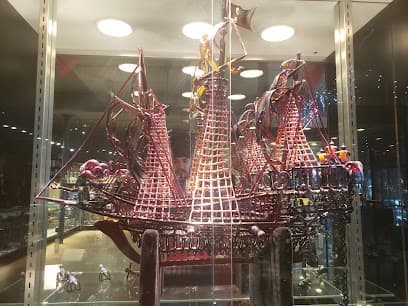 Illuzion Glass Galleries photo 1