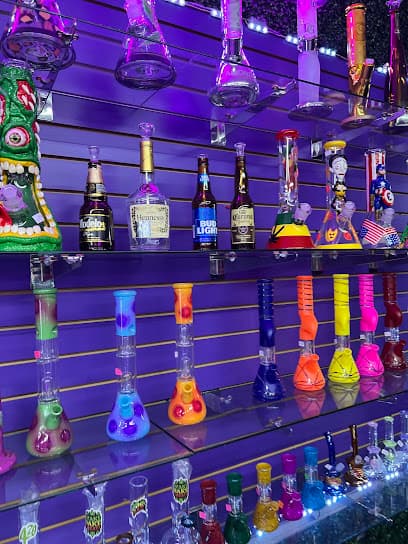 Wonderland Smoke Shop & Hemp photo 1