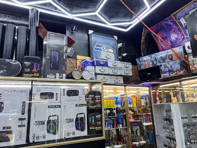Evolution Smoke Shop photo 1