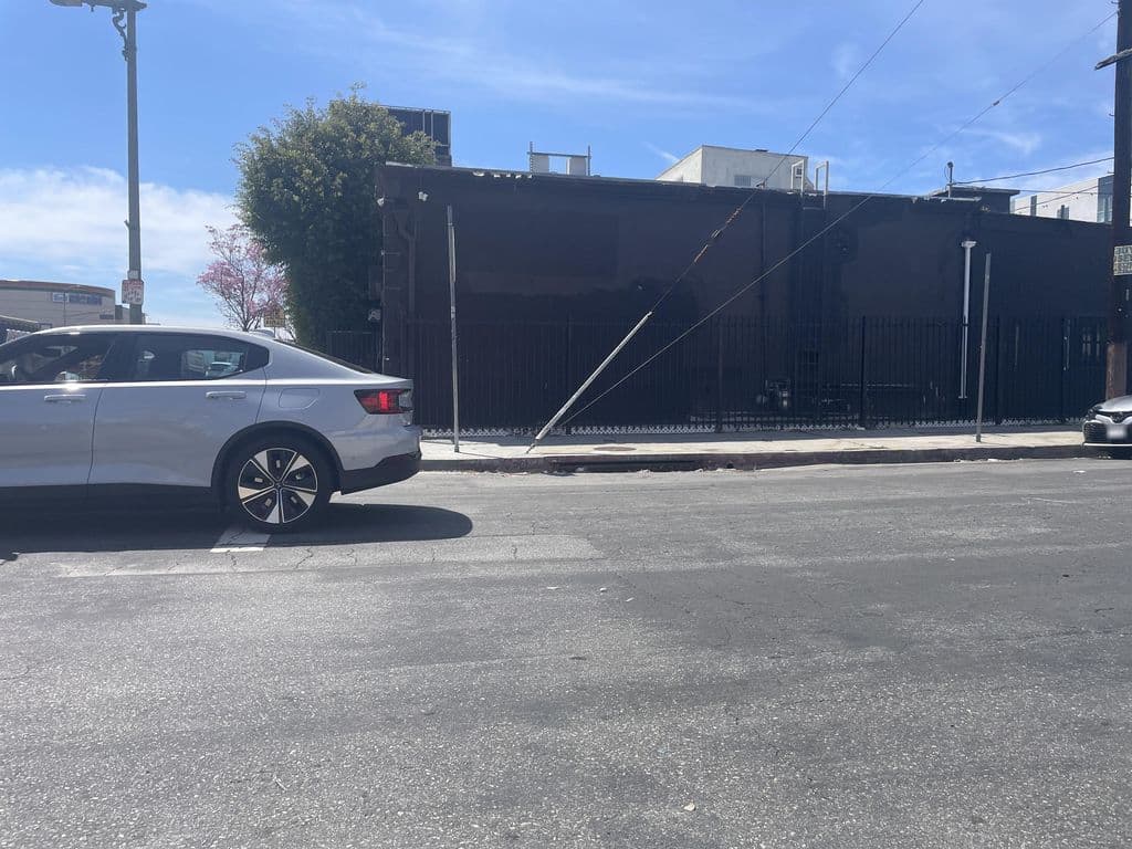 Street view near Fountain LA