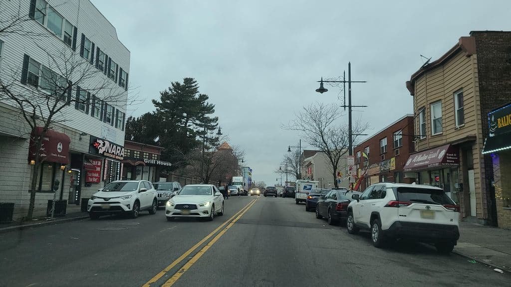 Street view near YuzuHookah