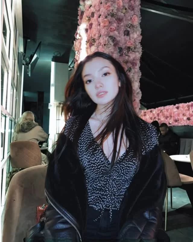 17 on Sloane photo 6