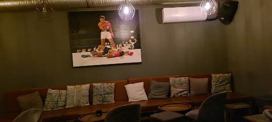 Machiavelli Bar