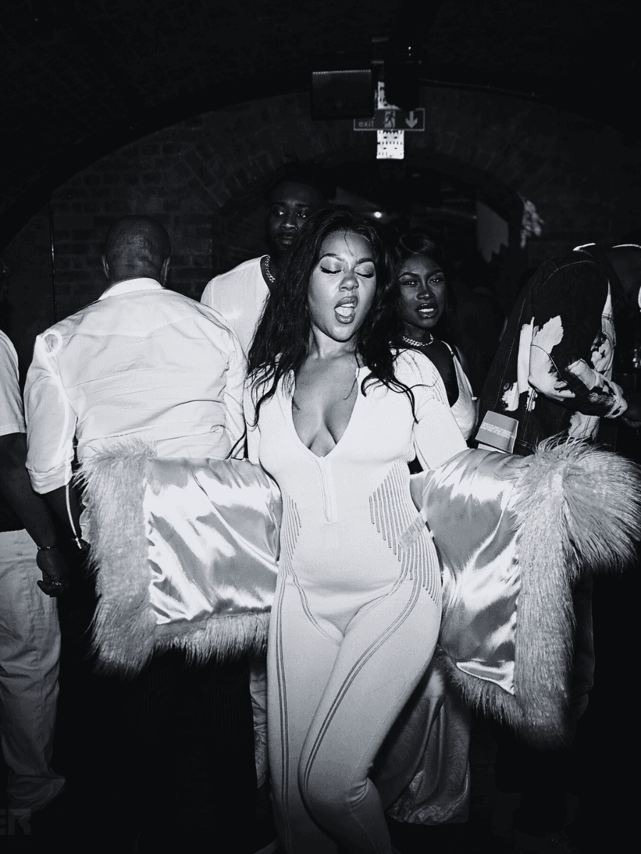 Tunnel Vision Club & Lounge photo 2