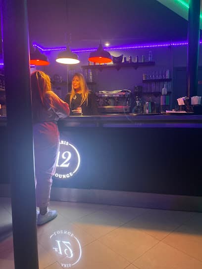 Le 12 Lounge