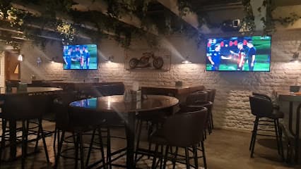 Barrio Pub & Bistro (only couples)