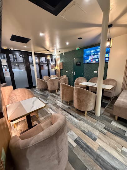 Twister Lounge
