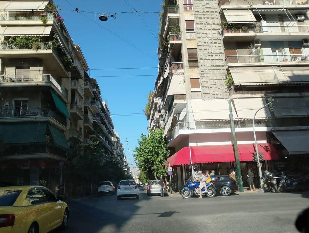 Street view near Paris coffee