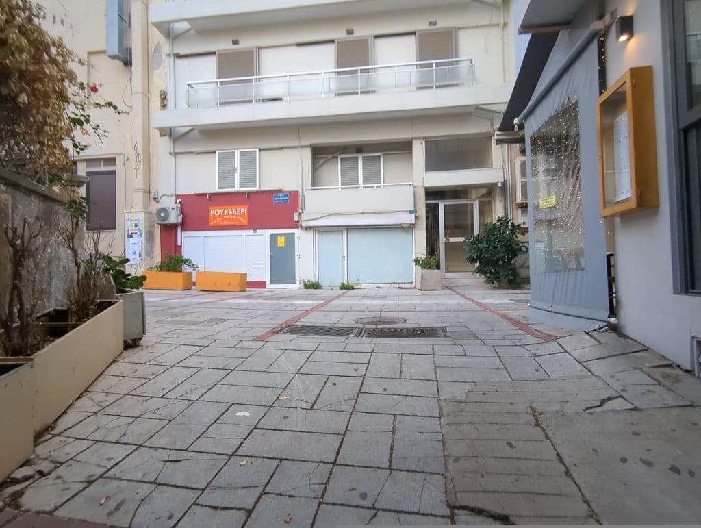 Street view near OMNIA Comfort Zone