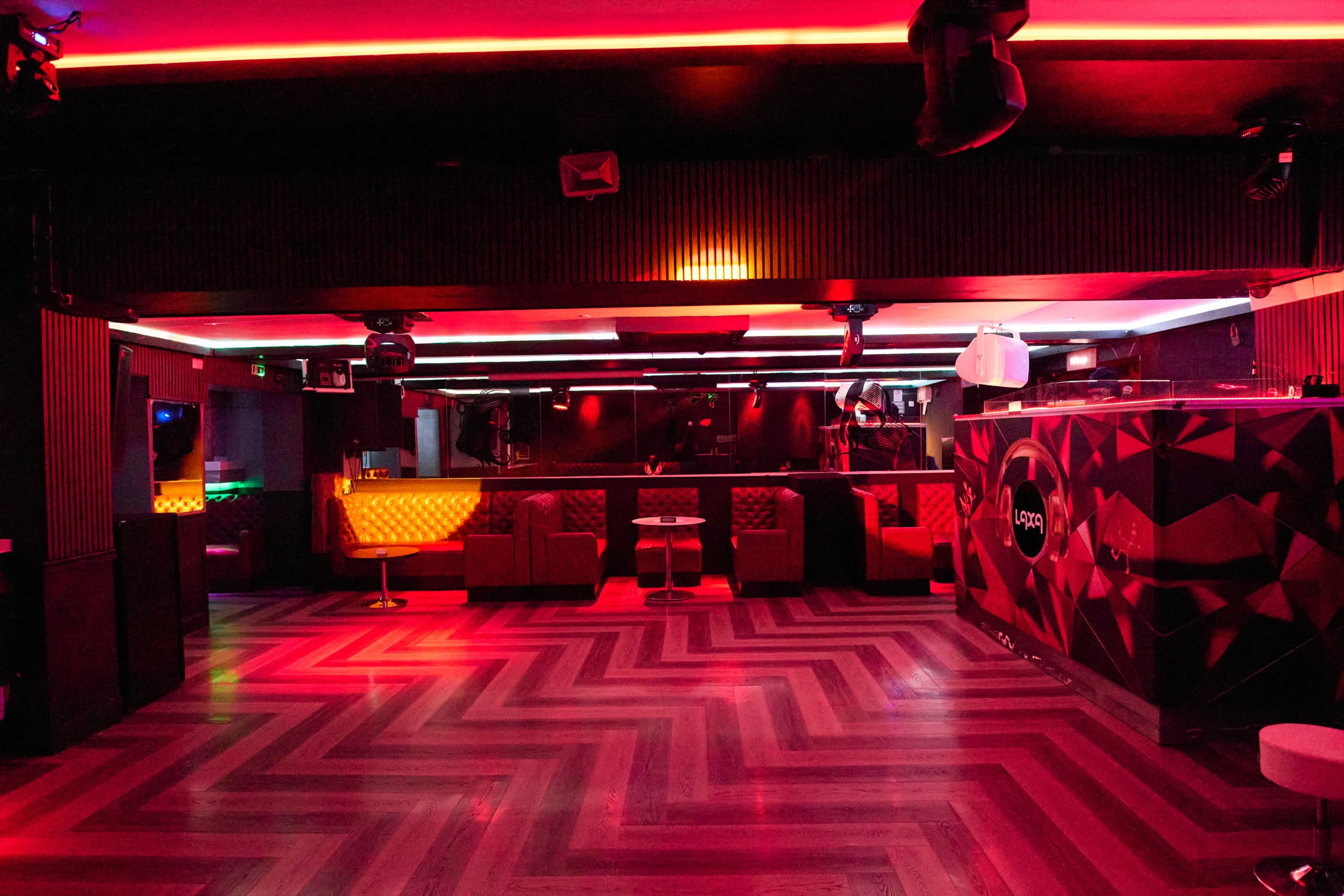 LAXA Lounge photo 2