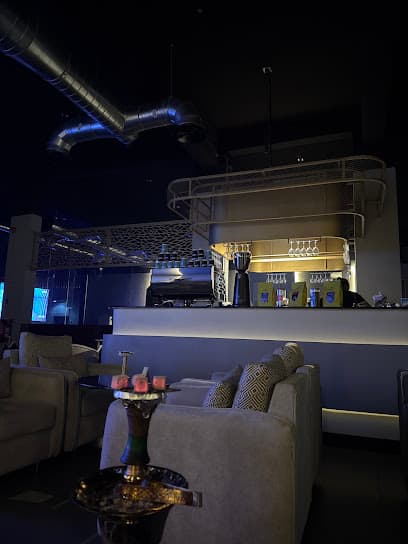 QR7 LOUNGE