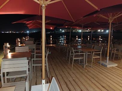 La Brise Beach & Lounge