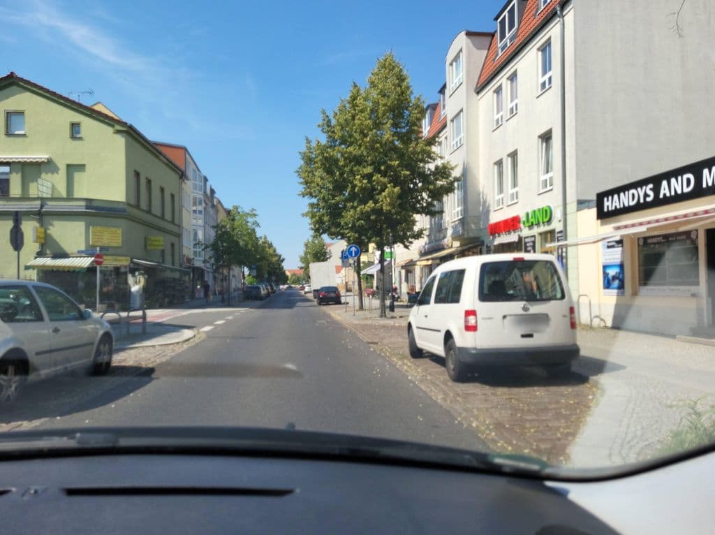 Street view near Wonder Land Shisha Bar