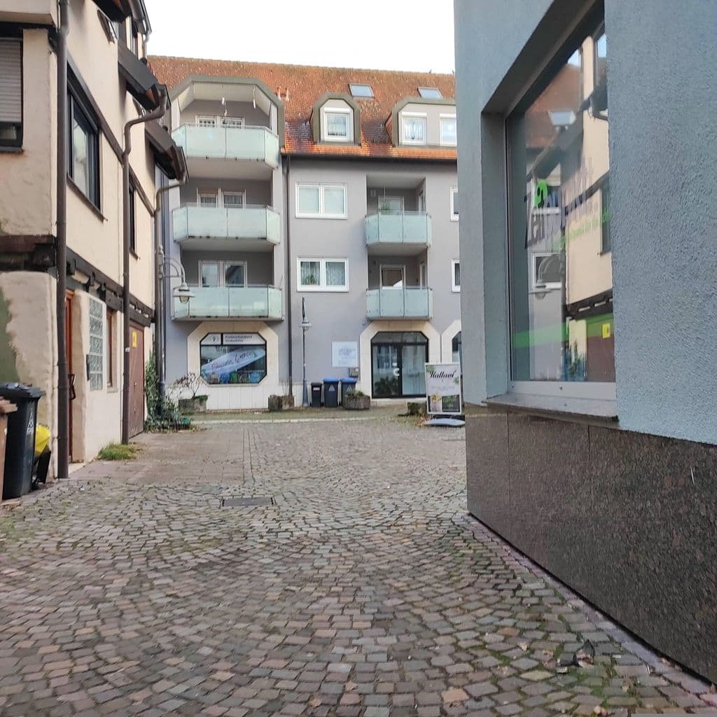 Street view near Kallavi - Bar & Events