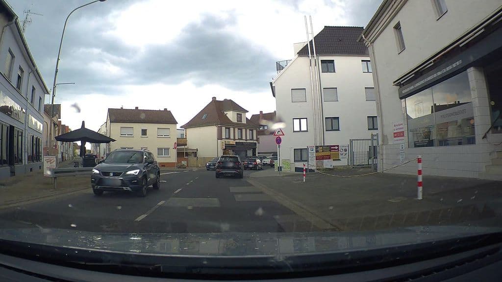 Street view near Fourty Lounge