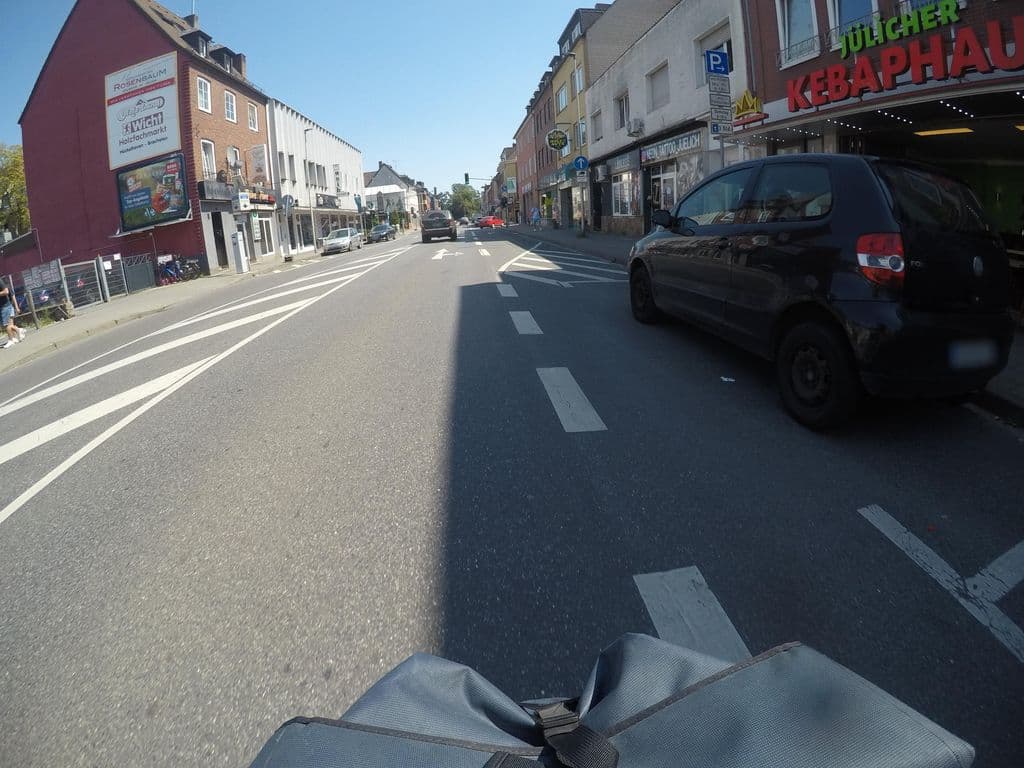Street view near Liberté
