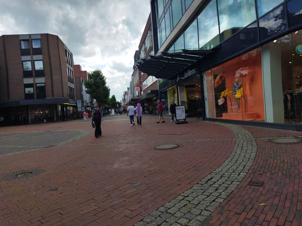Street view near Shisha Dream - Leer