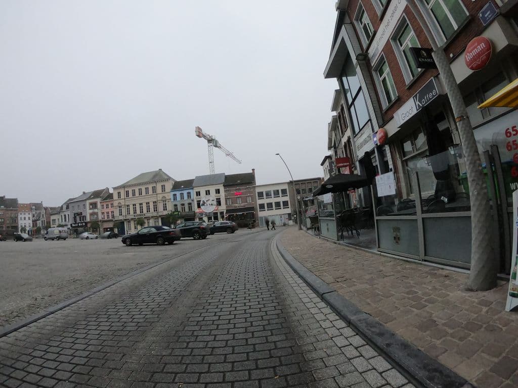 Street view near Bashar shisharbar/lounge