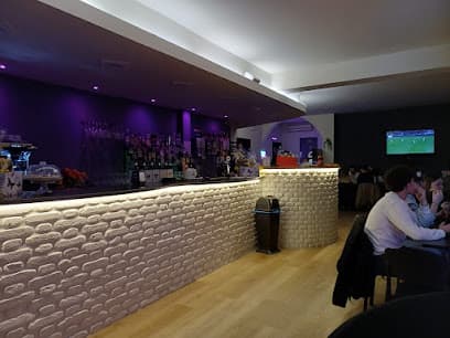 El Mimosa Lounge Bar