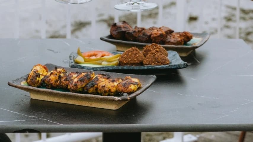Waterfront Putney | Riverside Restaurant & Bar Near Me in Wandsworth, London - Burgers, Sushi & Seafood|Shisha