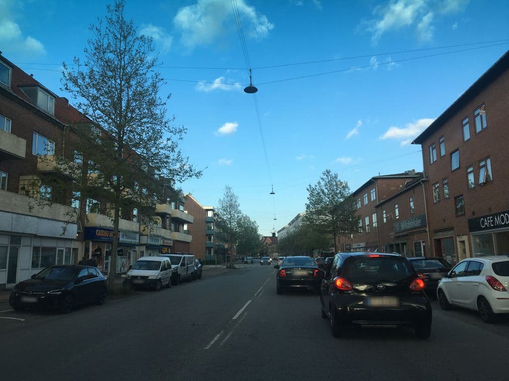 Street view near Cafe Moda Lounge
