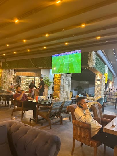 Bizbizeloungecafe