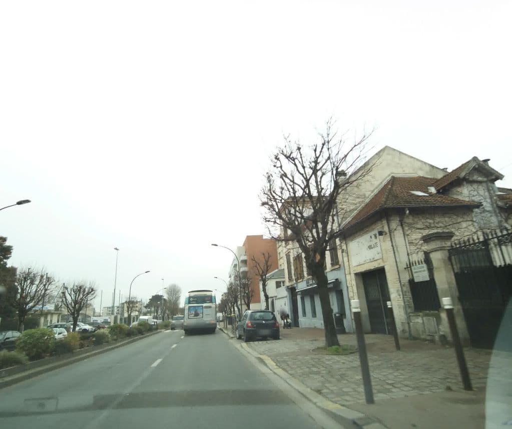 Street view near Le Rétro