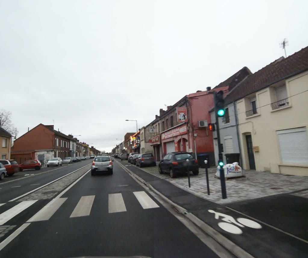 Street view near QG avenue valenciennes