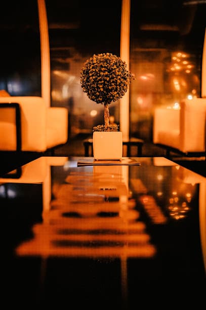 MOMBAY - Hookah & Lounge