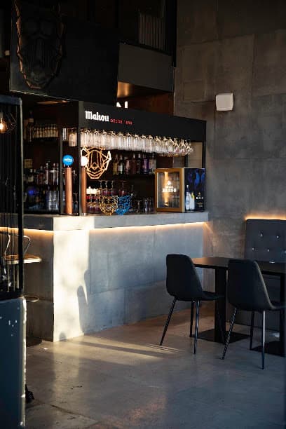 MACAN LOUNGE BAR